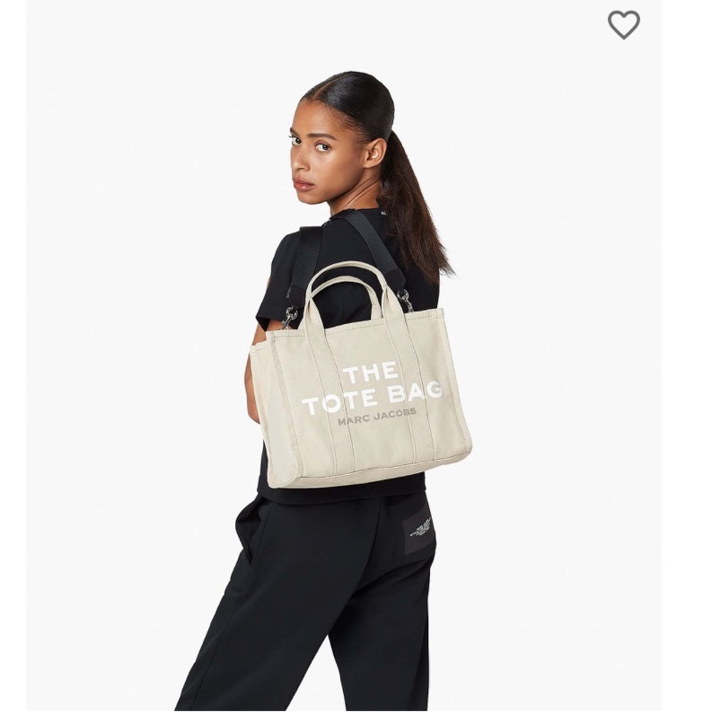 The Tote Bag ~ Marc Jacobs (Medium)